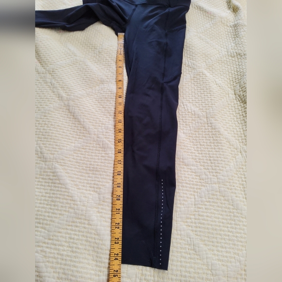 Lululemon Asian Fit Fast and Free High-Rise Tight 24" Leggings Size 6 - Picture 11 of 12